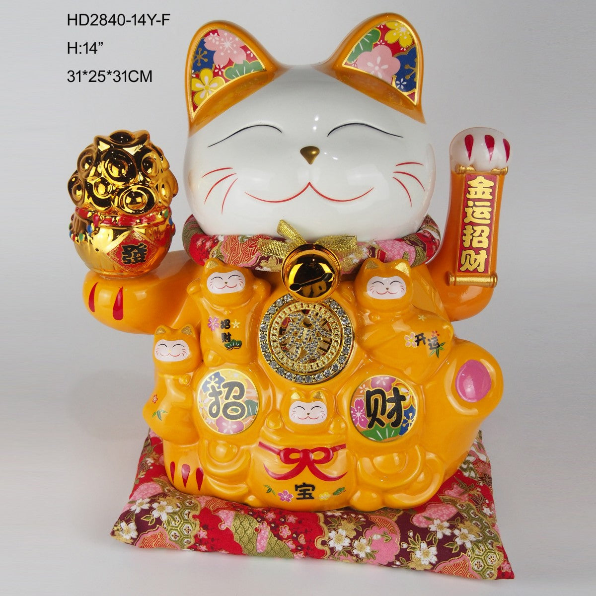 Lucky Cat Figurines